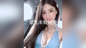 精品宾馆偷拍性感漂亮的长裙高跟美女白领性欲难耐进屋就拿男友鸡鸡舔,内射一次后又坐在鸡巴上摇射一次!